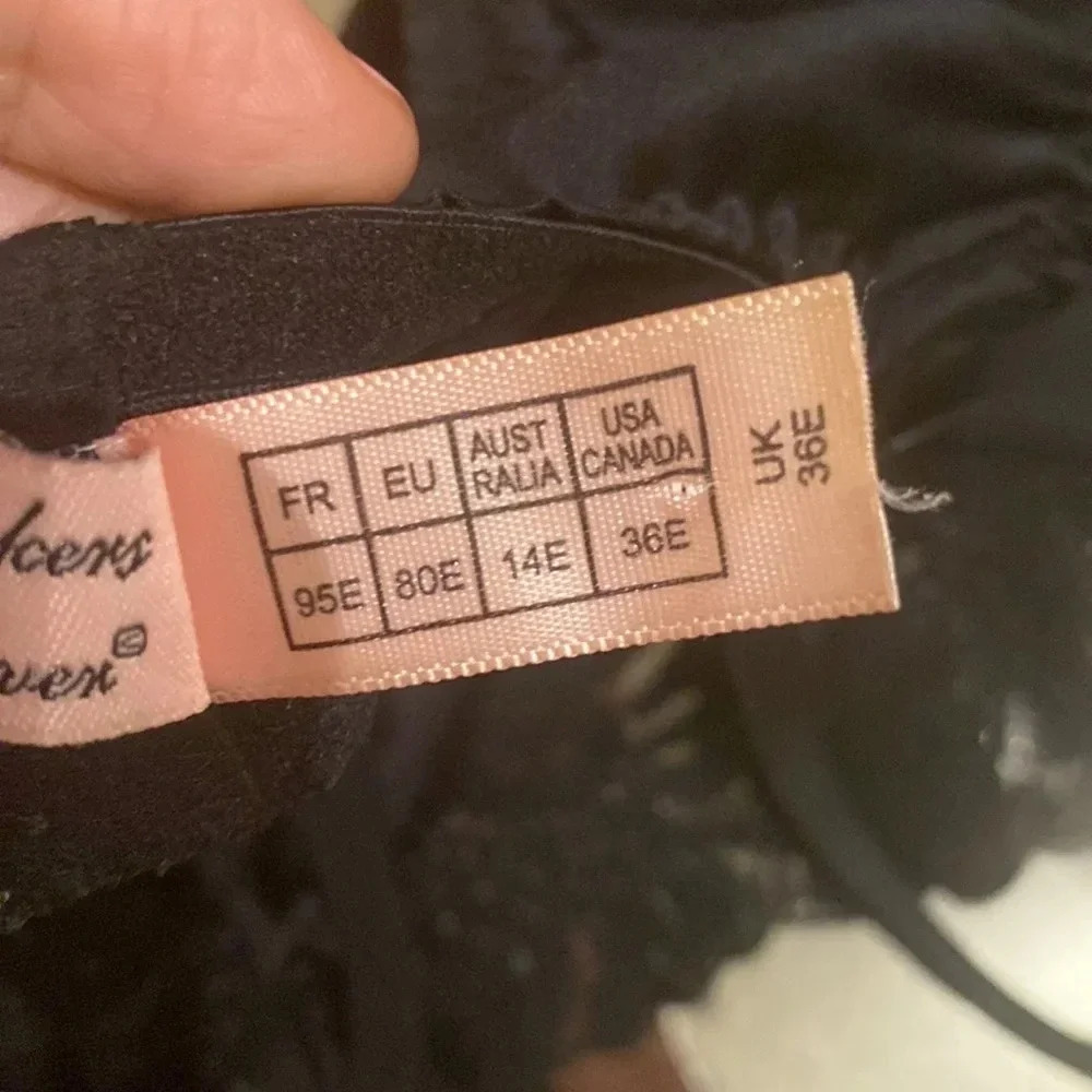Agent Provocateur bra size 36E - Picture 7 of 7